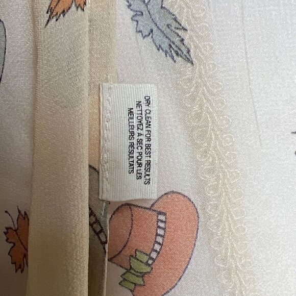 Anthropologie Floreat Raining Pouring Silk Blouse with Umbrella Hat Print Size 4 - Picture 7 of 7